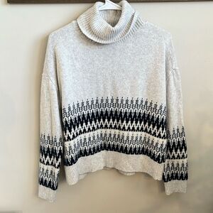 Banana Republic Gray and Black Turtleneck Sweater